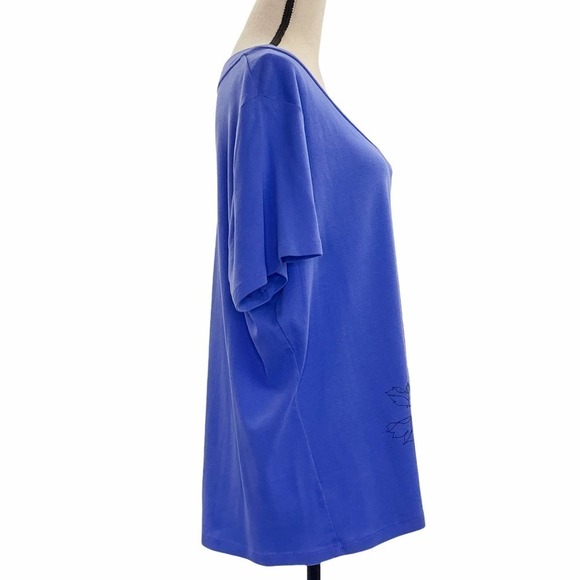 ST, John's Bay Blue Floral Graphic Print Short Sleeve V-Neck T-Shirt - Picture 3 of 10